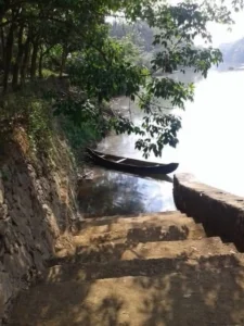 കടവിലുണ്ടൊരു തോണി/ അനുഭൂതി ശ്രീധരന് എഴുതിയ കവിത Kadavilundoru Thoni- Malayalam poem by Anubhoothi Sreedhar