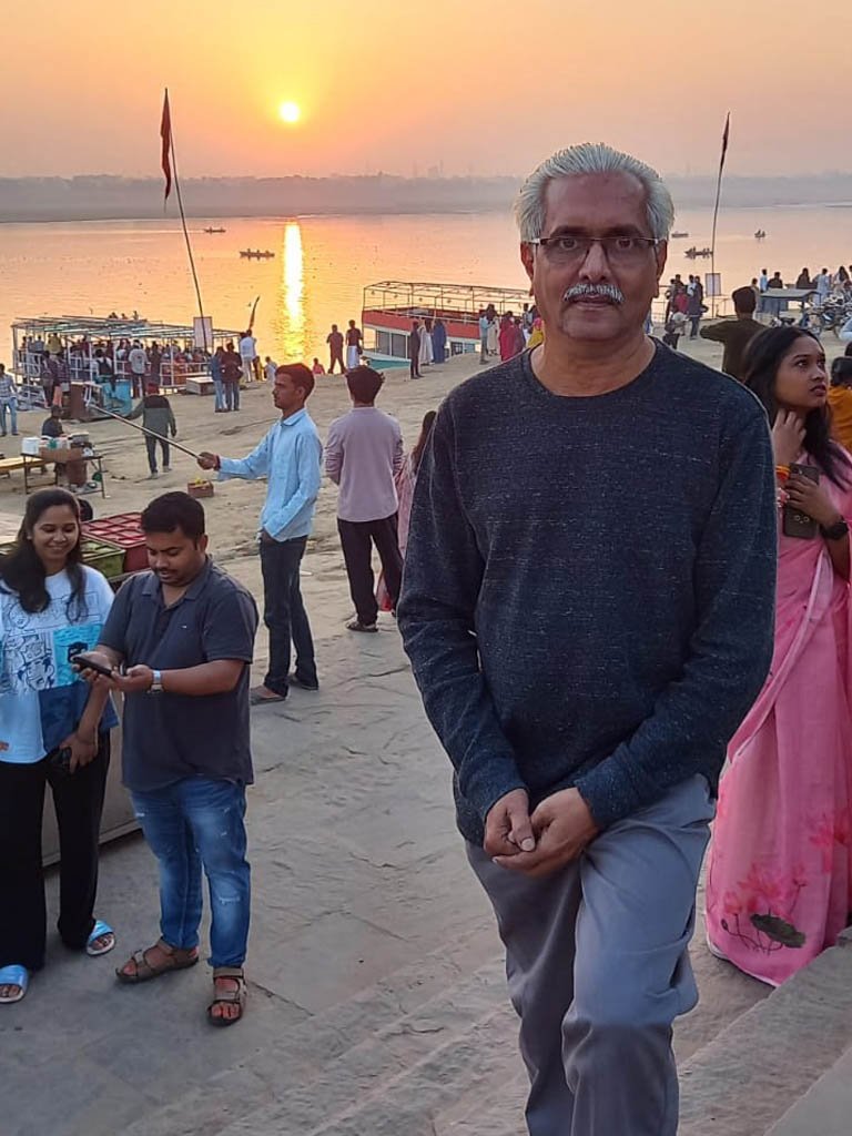 Writer Padmadas at Varanasi-1