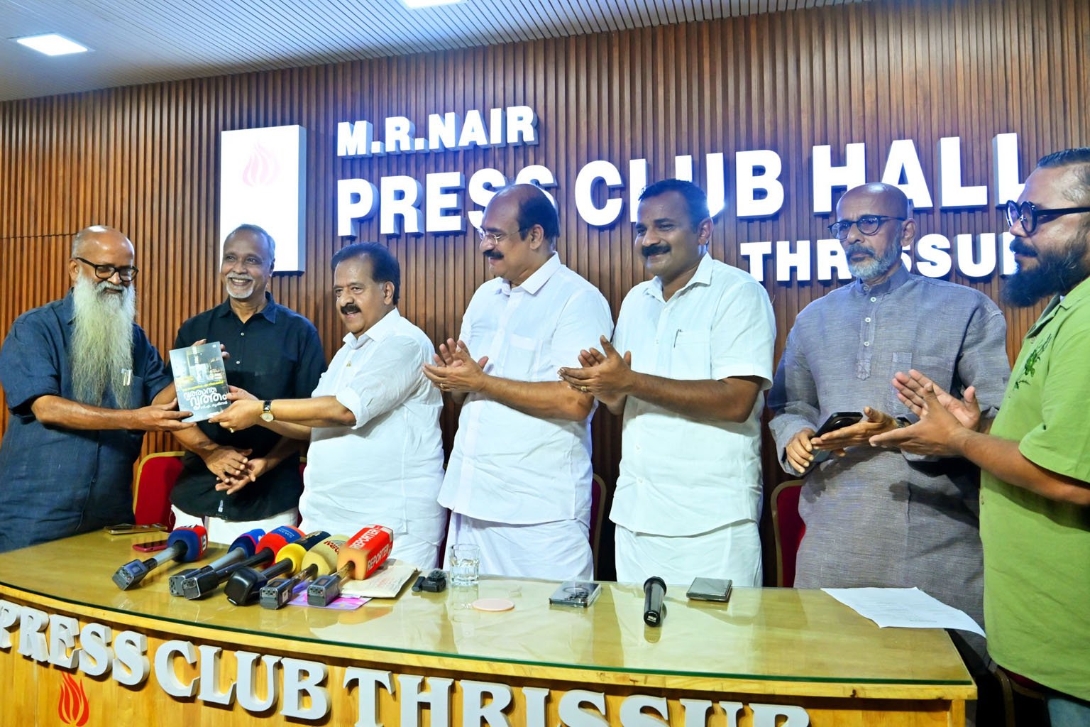 Ramesh Chennithala releases Vrithanthavritham written by C A Krishnan