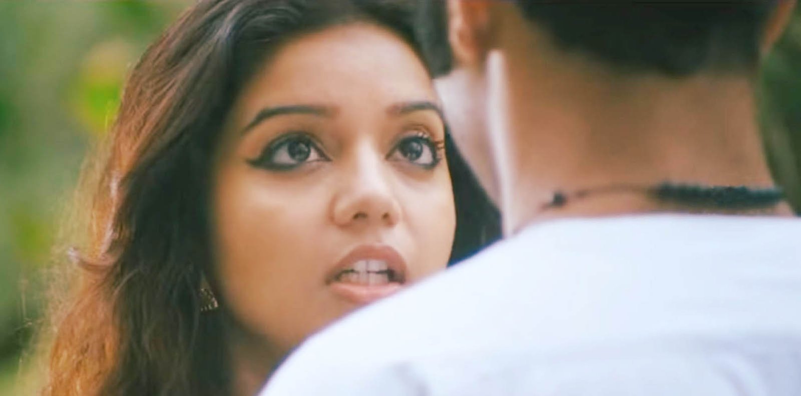 Swathi Reddy-Amen Malayalam Movie Scene